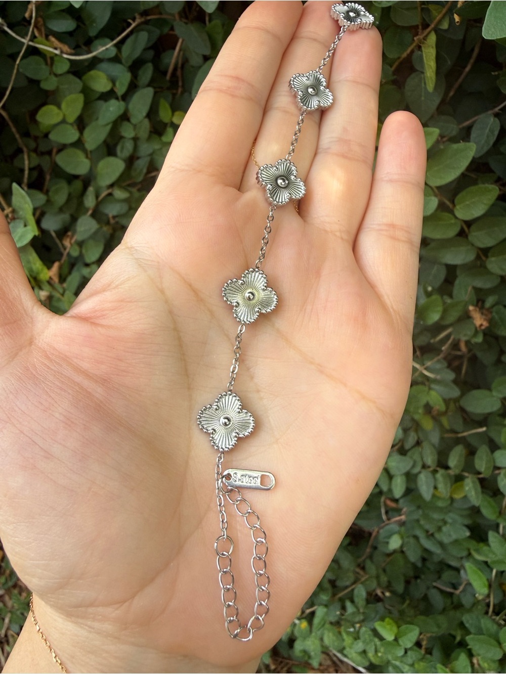 Alhambra Clover Delicate Silver Floral Link Bracelet - Picture 5 of 5